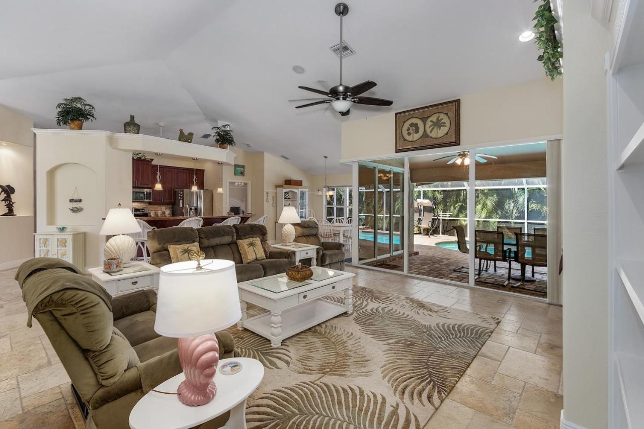 Luxury Home, Hot Tub, Heated Pool, Tiki Bar - Villa Spain Cape Coral Exterior foto