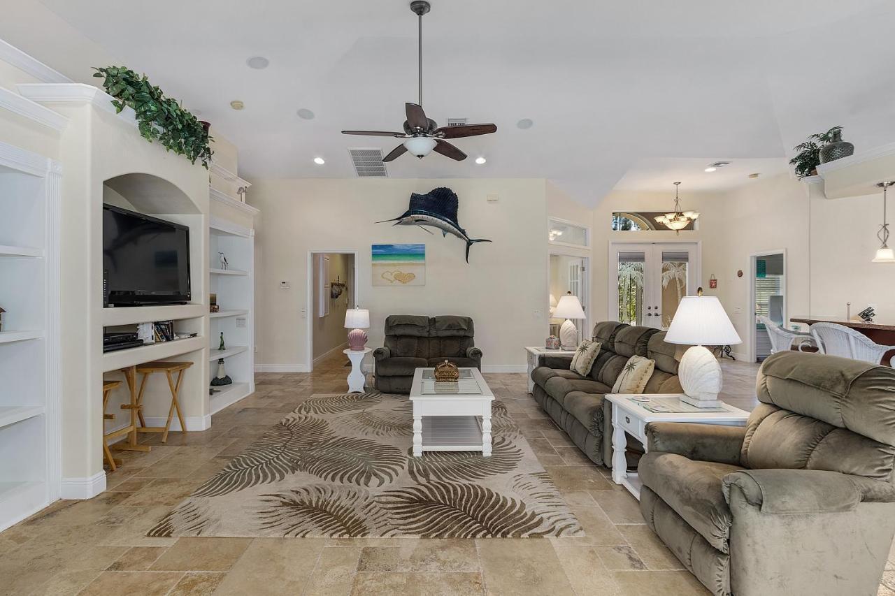 Luxury Home, Hot Tub, Heated Pool, Tiki Bar - Villa Spain Cape Coral Exterior foto