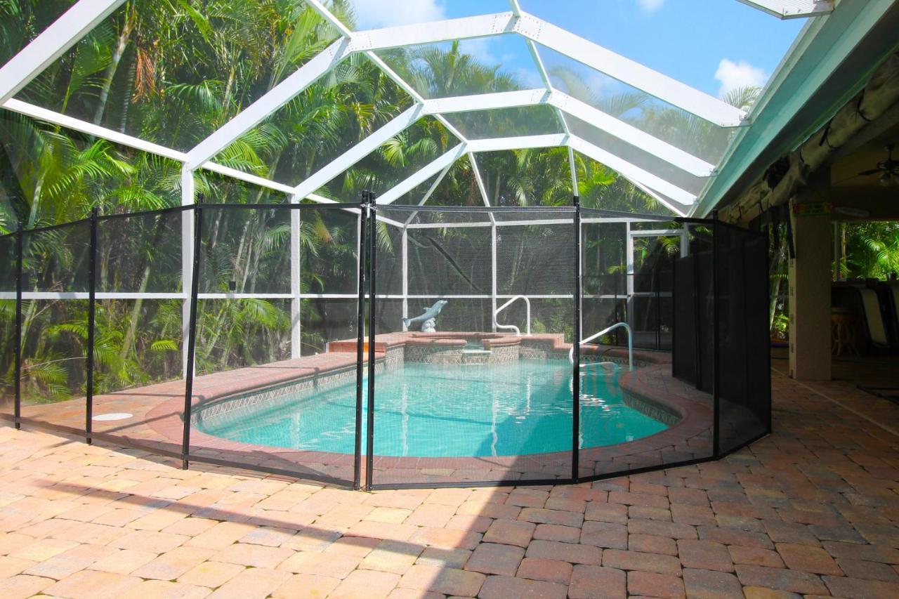 Luxury Home, Hot Tub, Heated Pool, Tiki Bar - Villa Spain Cape Coral Exterior foto
