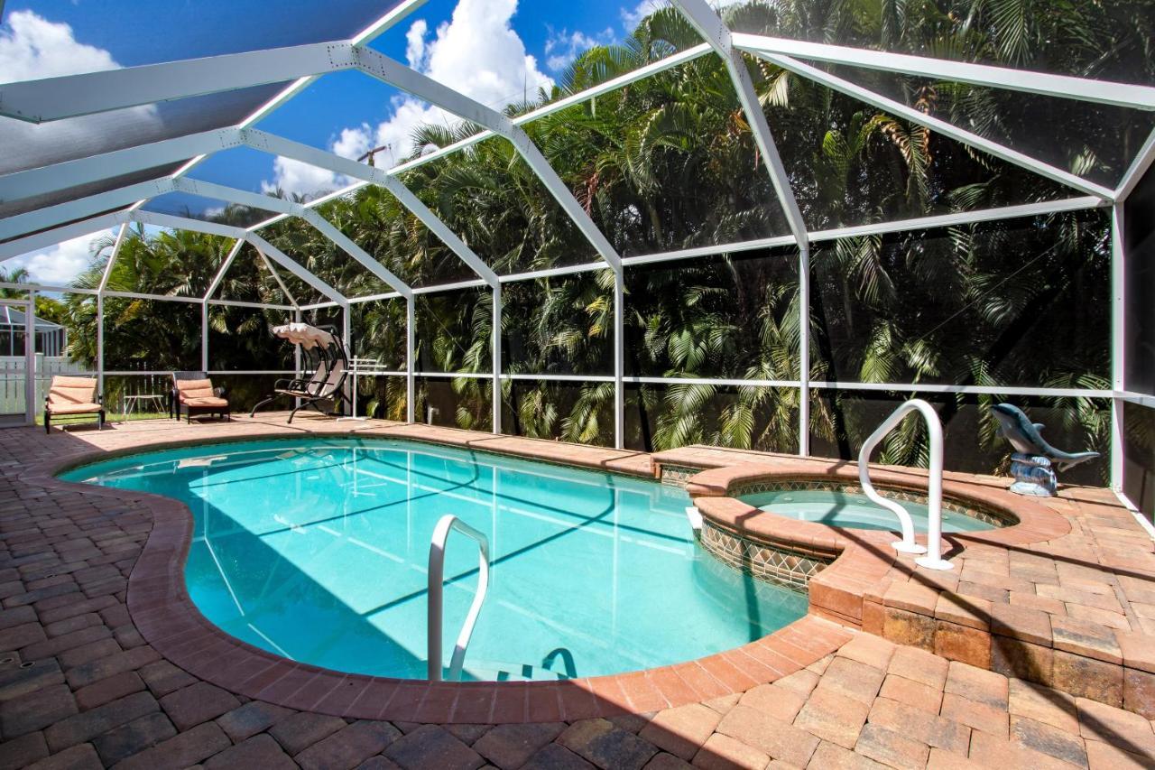 Luxury Home, Hot Tub, Heated Pool, Tiki Bar - Villa Spain Cape Coral Exterior foto