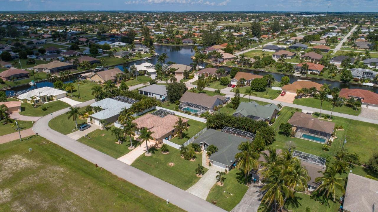 Luxury Home, Hot Tub, Heated Pool, Tiki Bar - Villa Spain Cape Coral Exterior foto